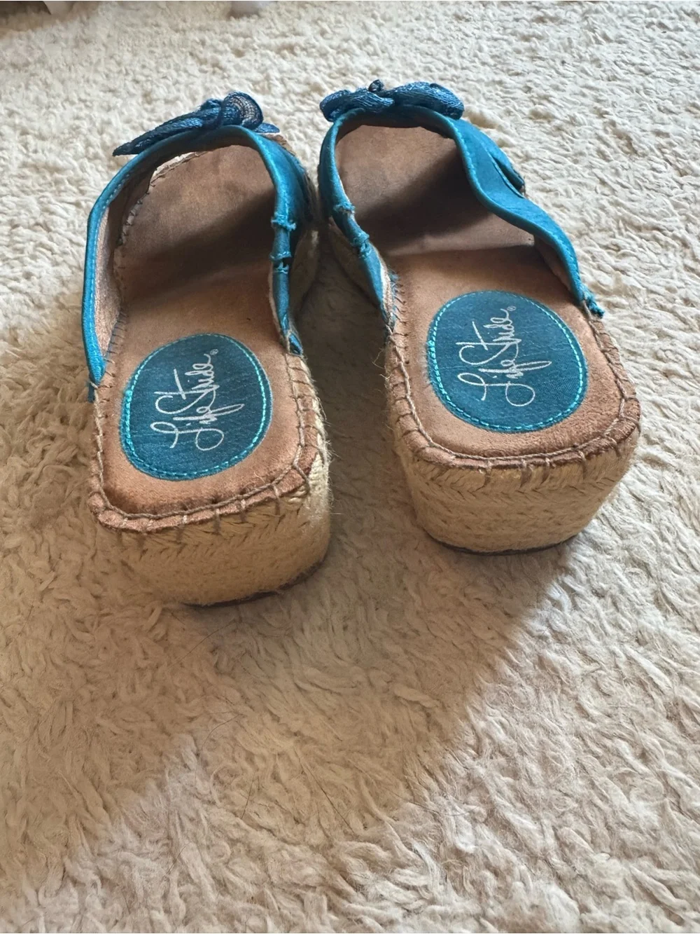 Y2K flower wedges